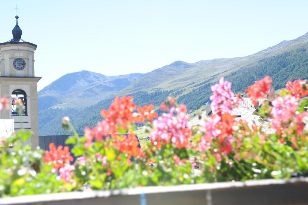 Hotel Alpina Livigno Exterior photo